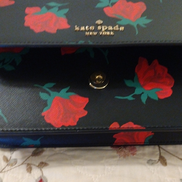 NWT Kate Spade Red and Black Floral Madison Crossbody Bag - Picture 8 of 12